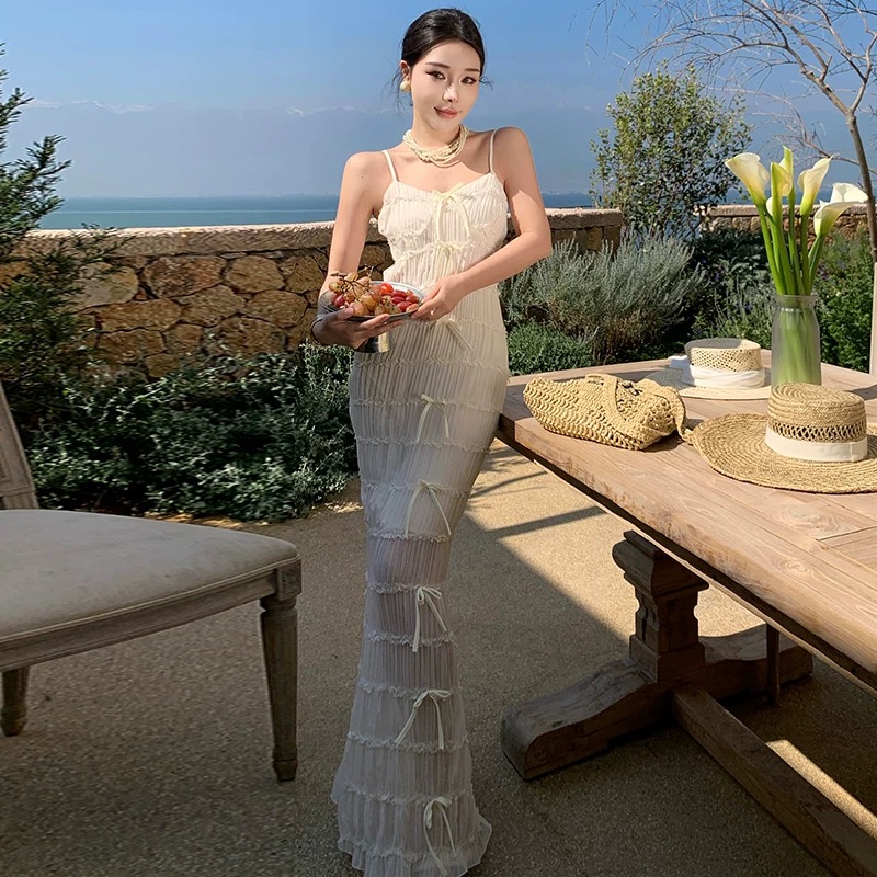 Champagne kisses dress CD645 image