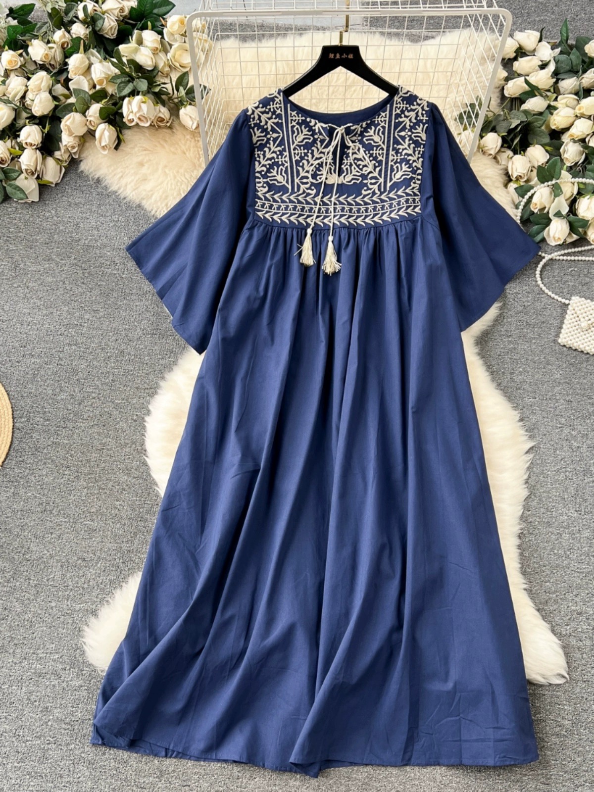 Easy glow embroidery dress CD1320 image