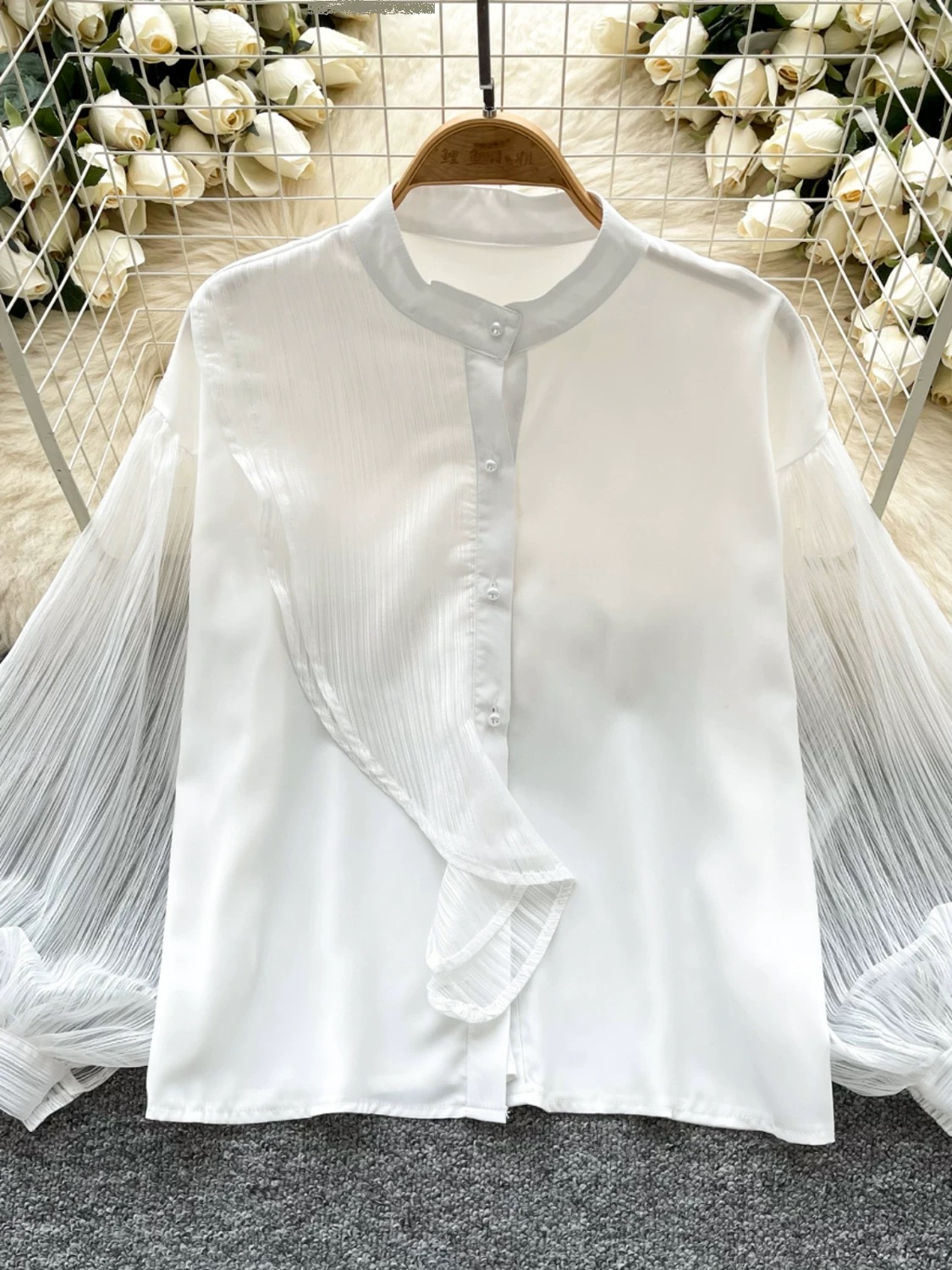 Meet me in Vegas blouse BE367 image