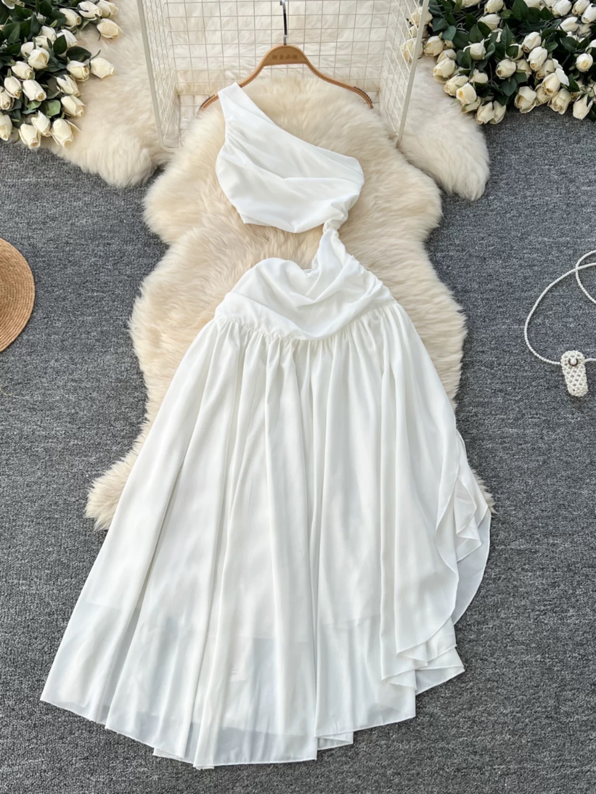 LA’s prettiest dress  CD1911 image