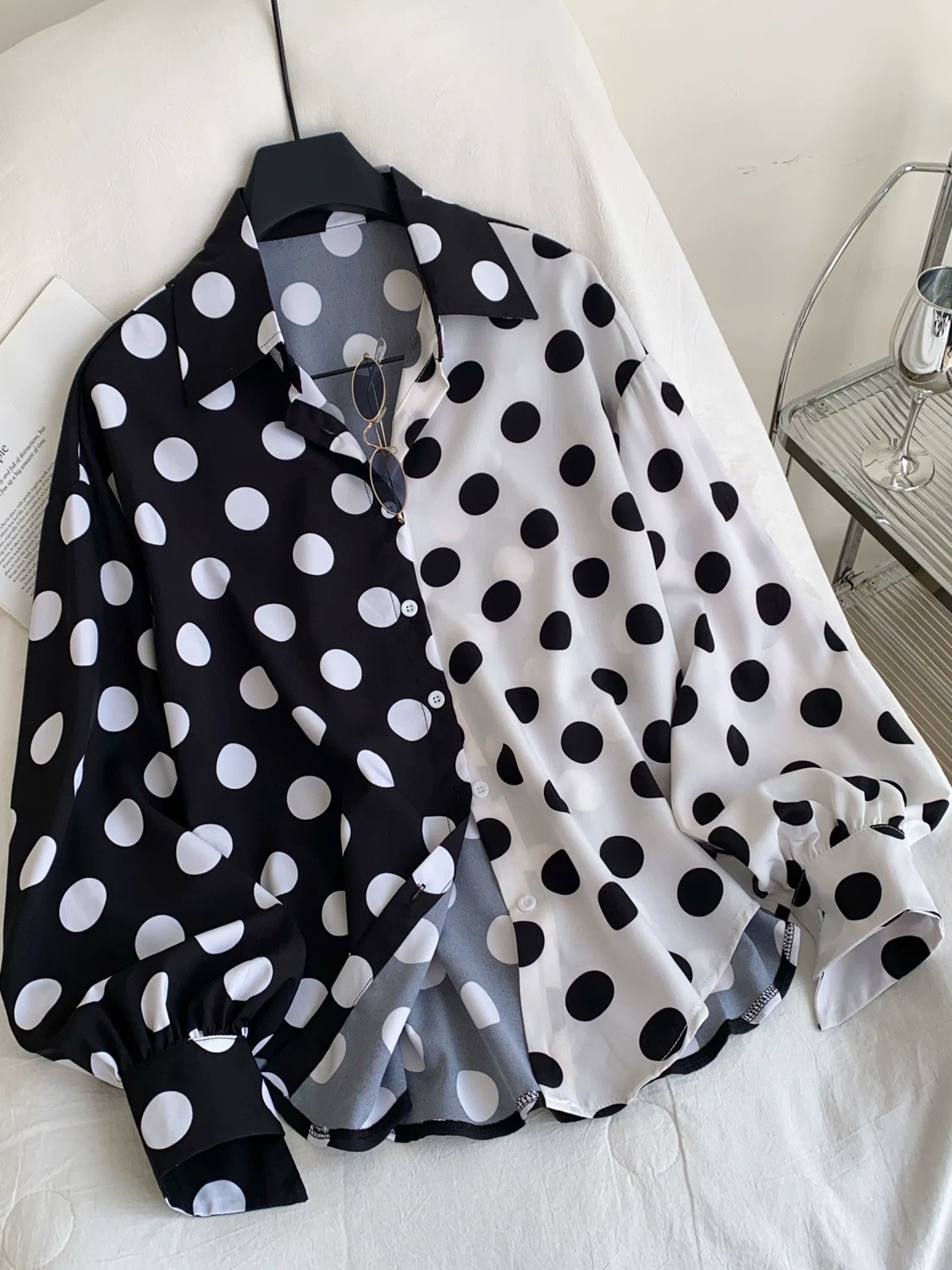 One more kiss blouse BE417 image