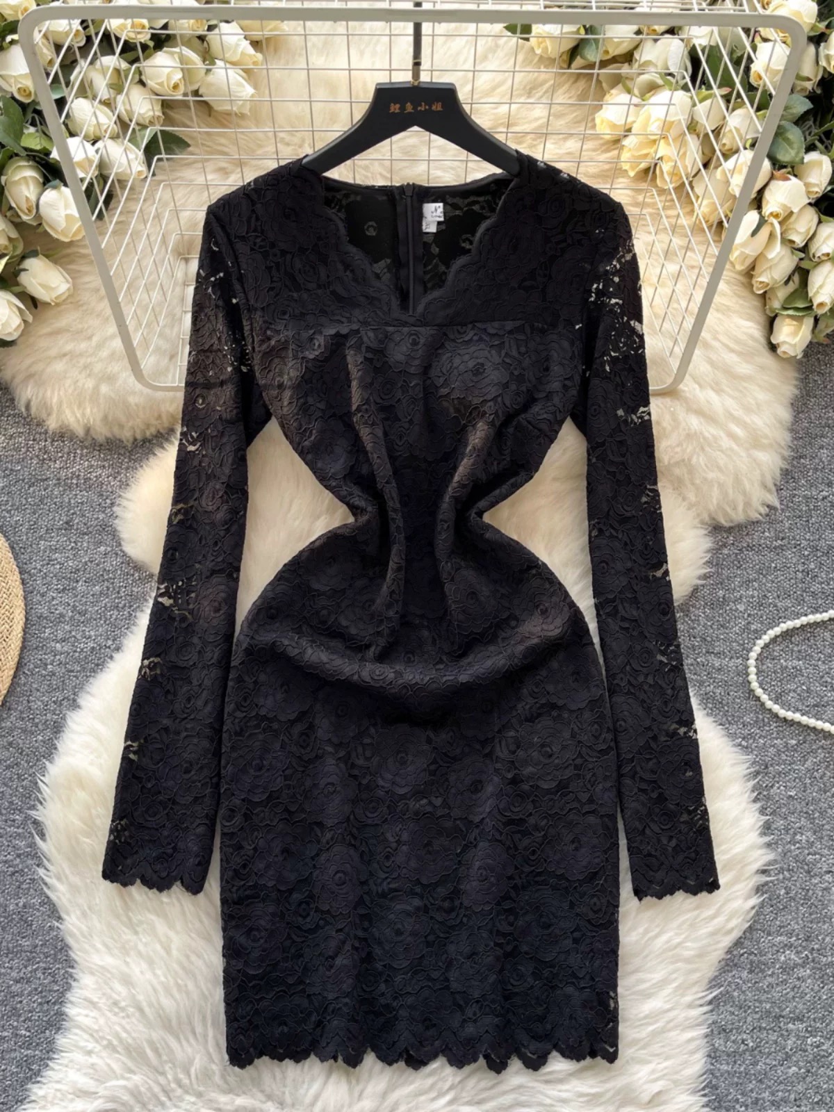 She stands out lace dress FBC428 image