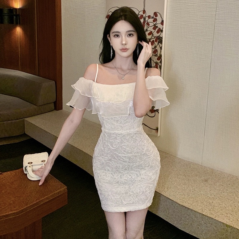 Outline of me lace dress CBC594