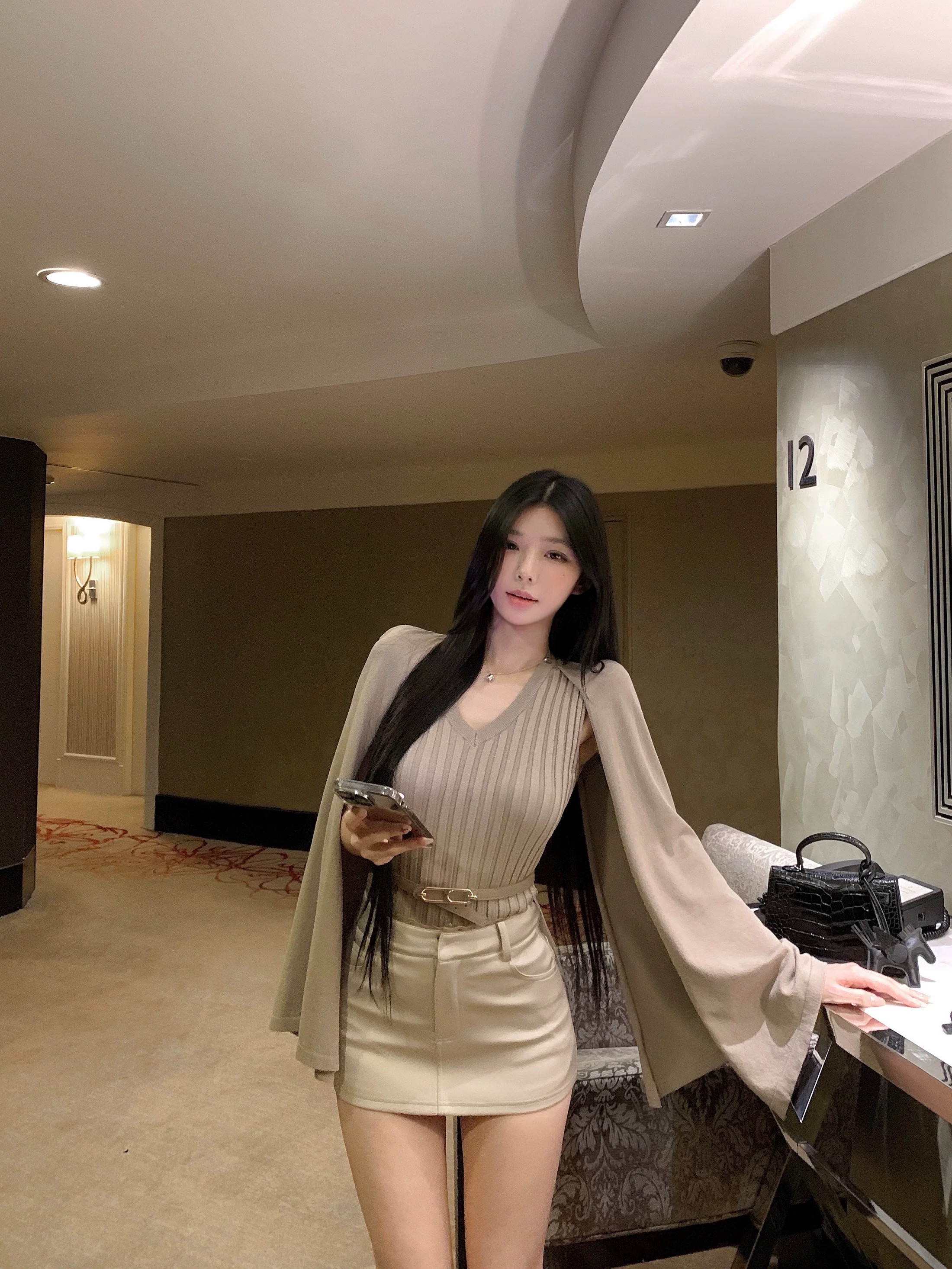 Love in the dark top KTO270 image