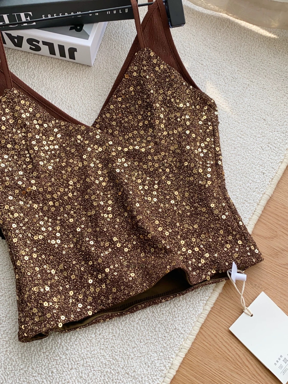 Flaunt what you got top CTO300 image