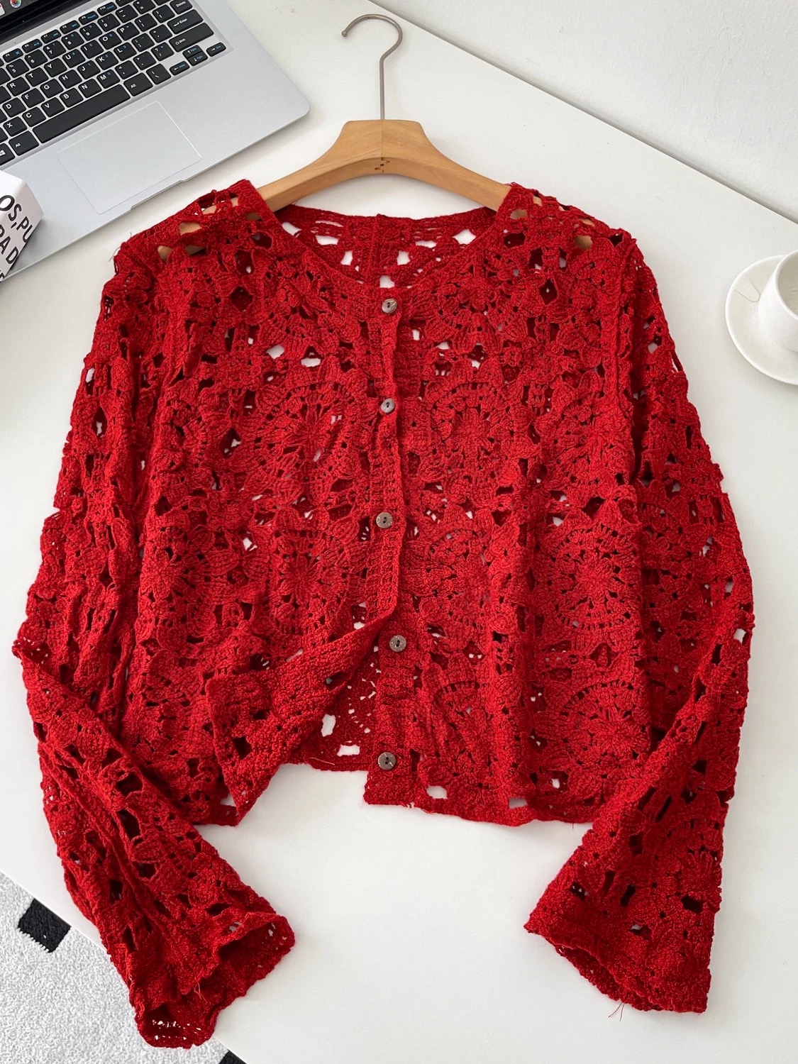 A renaissance story crotchet top KTO276 image