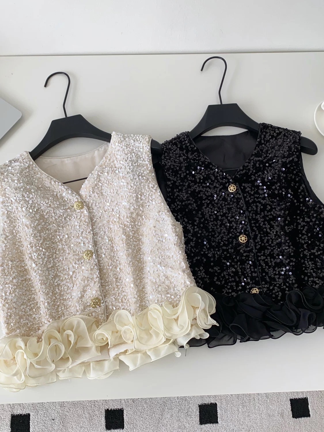 Paradise is calling soft waist coat COA167