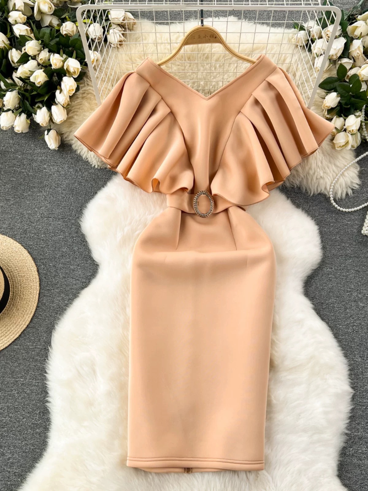 Can’t be replicated dress EBC301