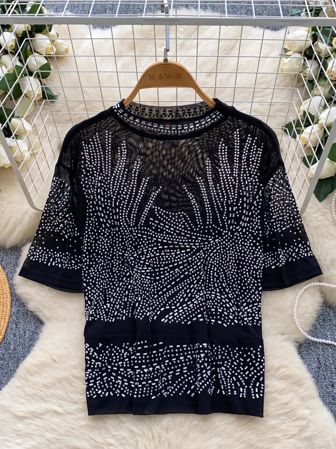 Catching looks top CTO762 image