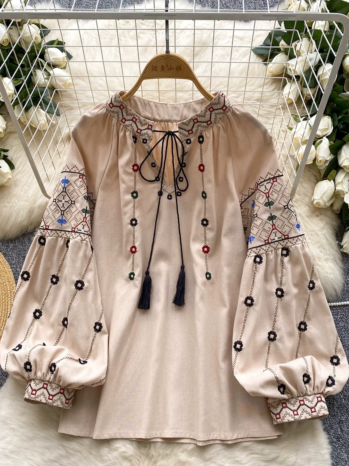 Hawaii embroidery top  CTO629 image