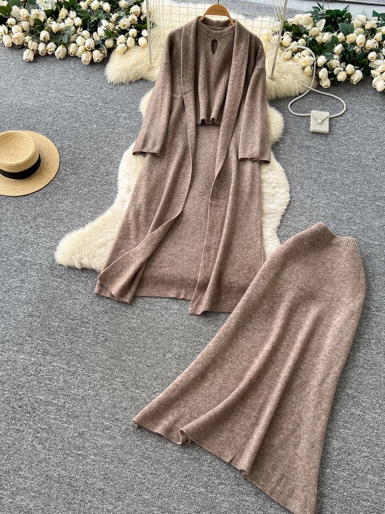 A bit flirty set STP100 image