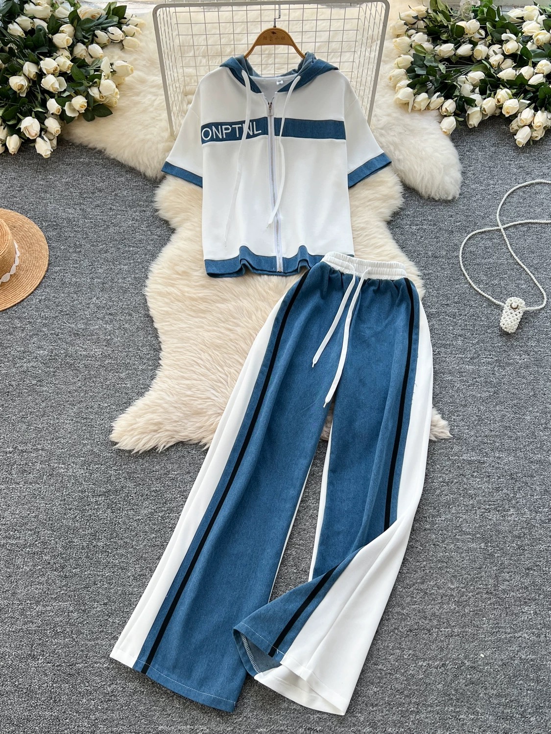 Outside is calling set DTP161