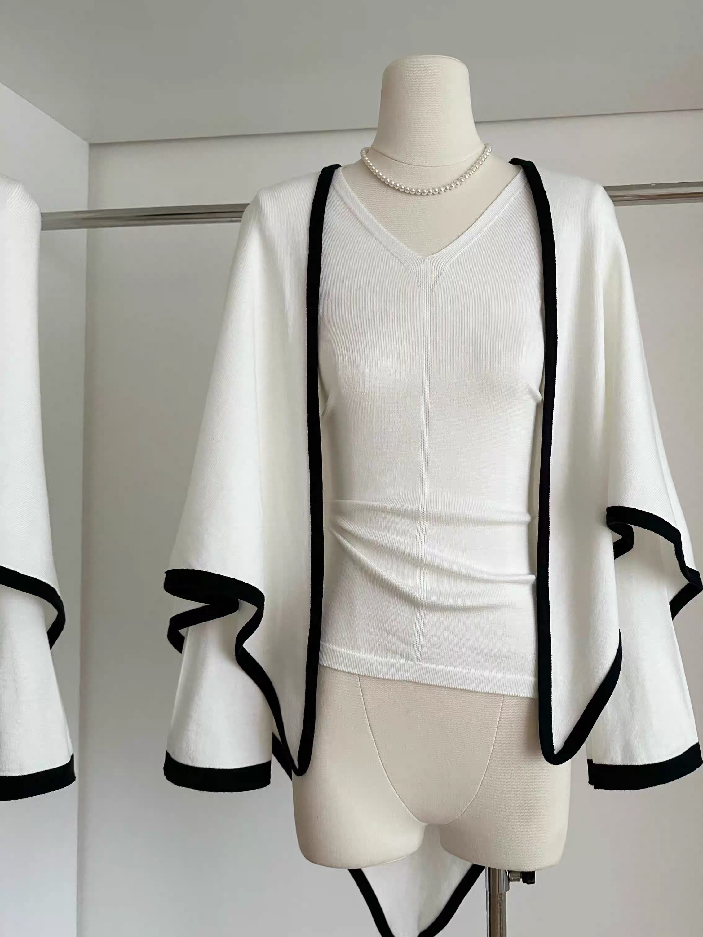 In your era top CTO717 image