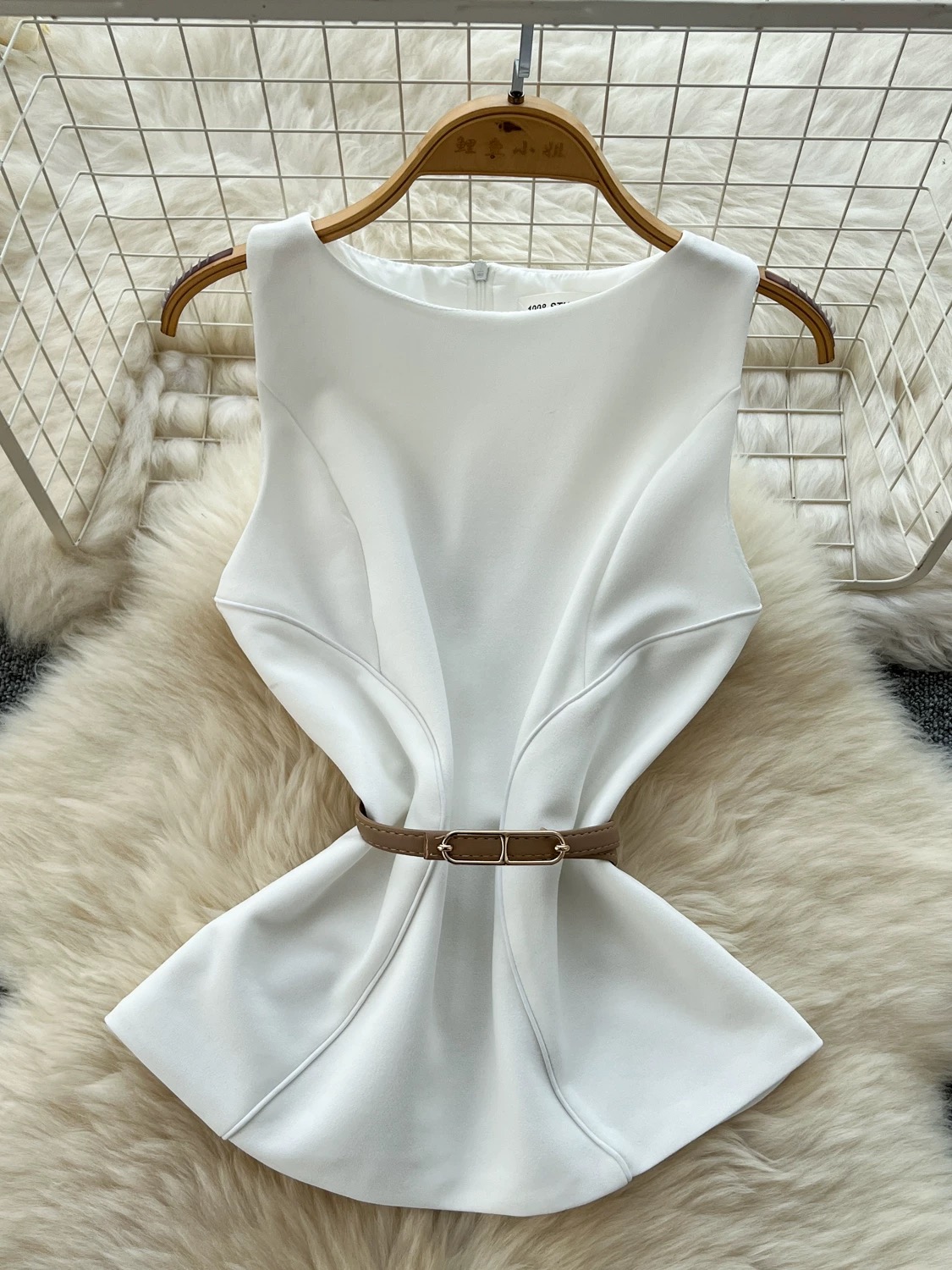 Playing hard to get set FTP253 image