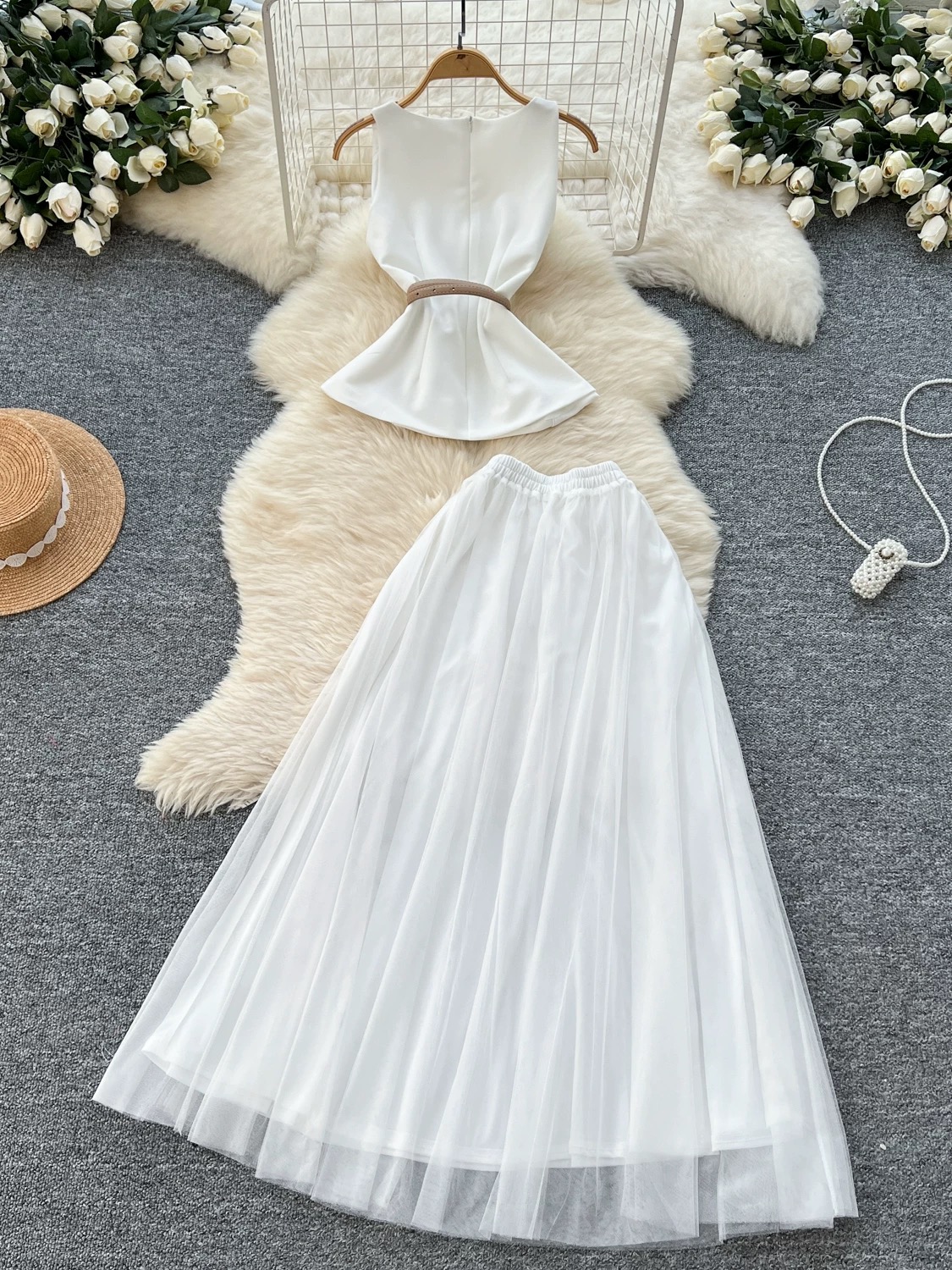 Playing hard to get set FTP253 image