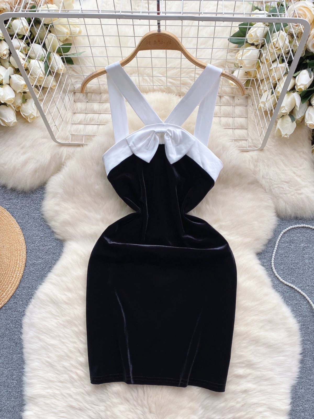 Hiding in your shadow dress CBC689 image