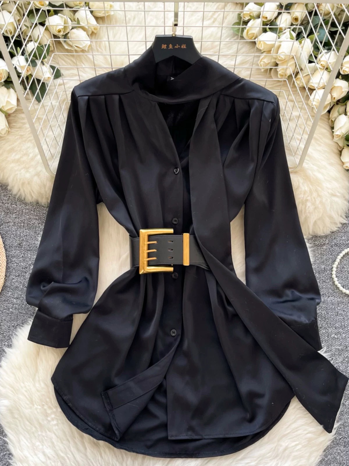 Royal moments shirt SH125