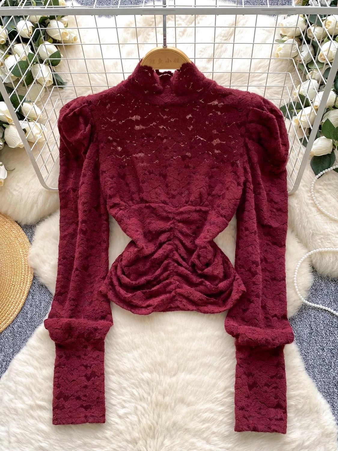 Emerald eyes top CTO683 image