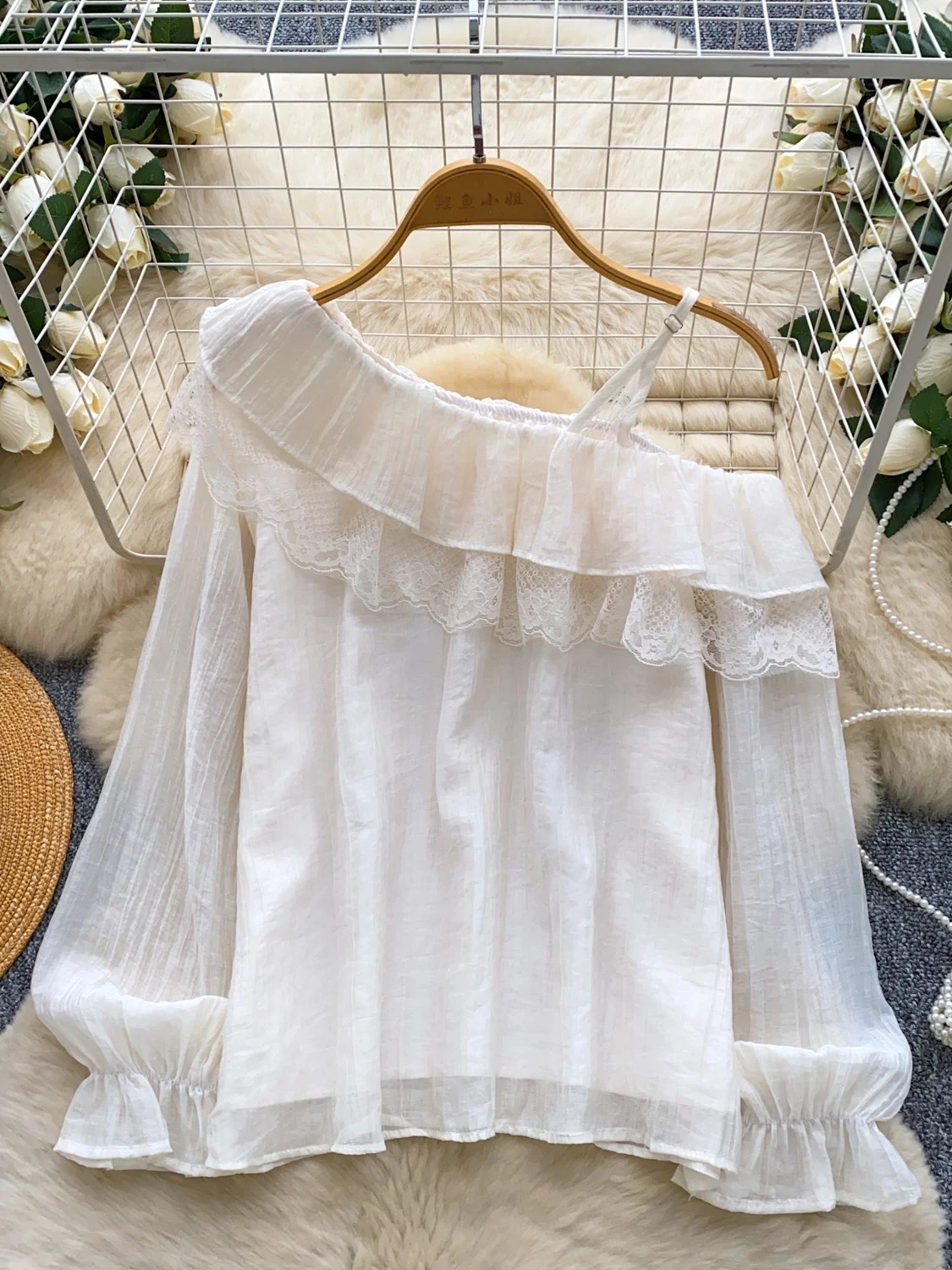 Glam babe top CTO681 image