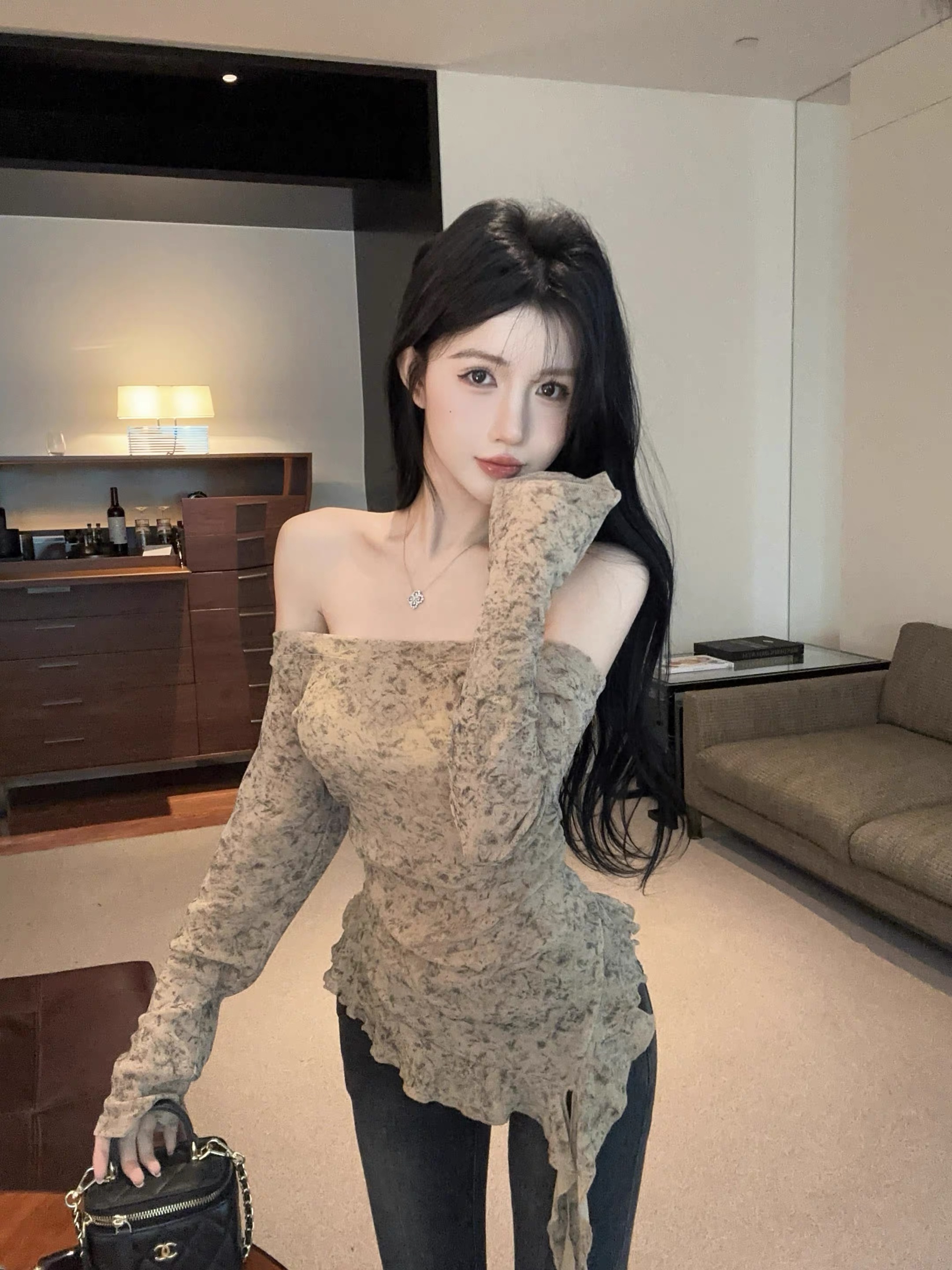 Move aside top CTO675 image