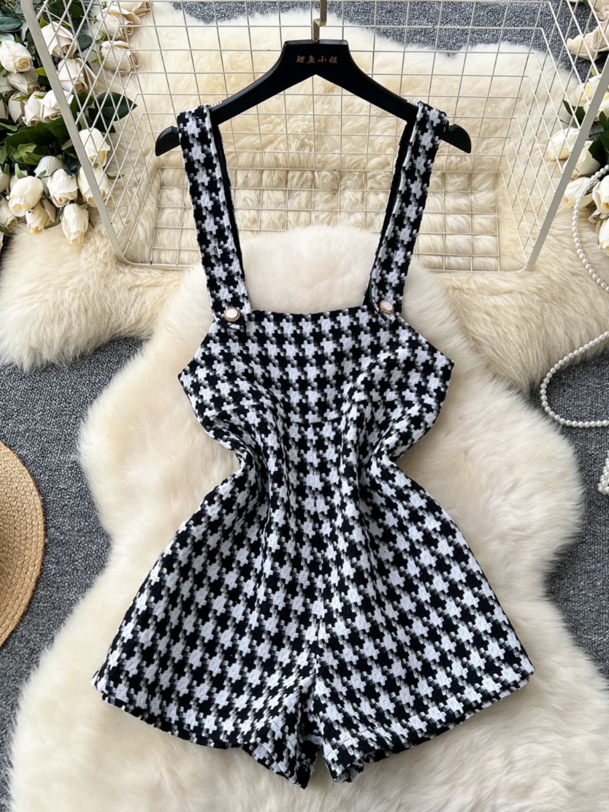 Up close plaid romper RJS116