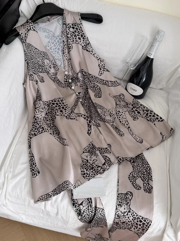 En el mar top CTO1020 image