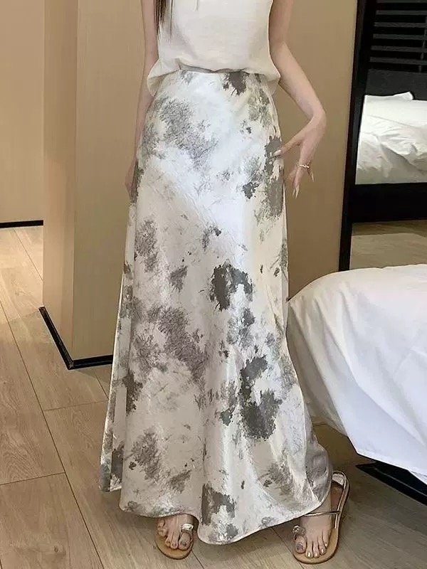 Distorted love skirt CS188 image