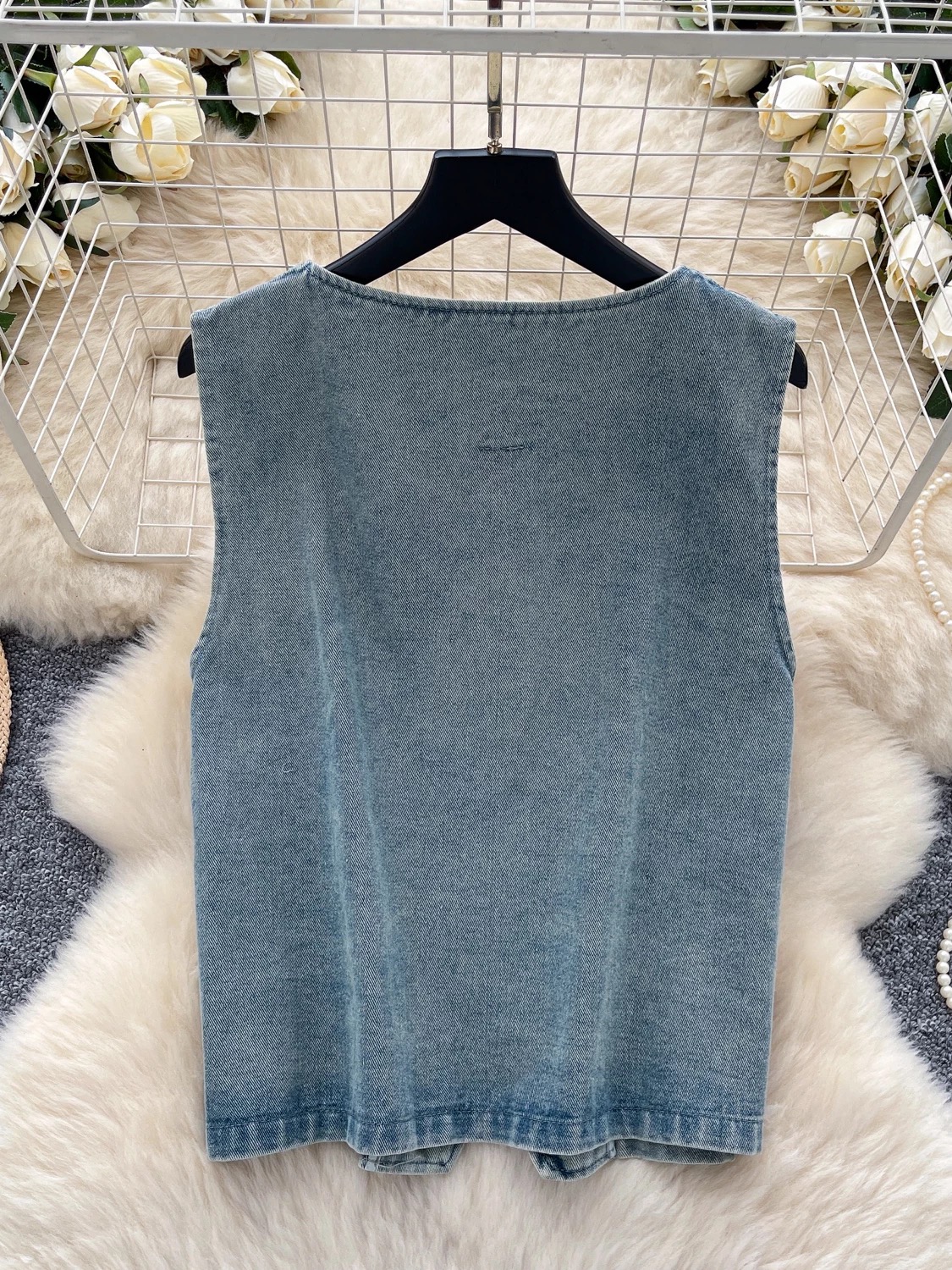 Mixed signals top DTO117 image