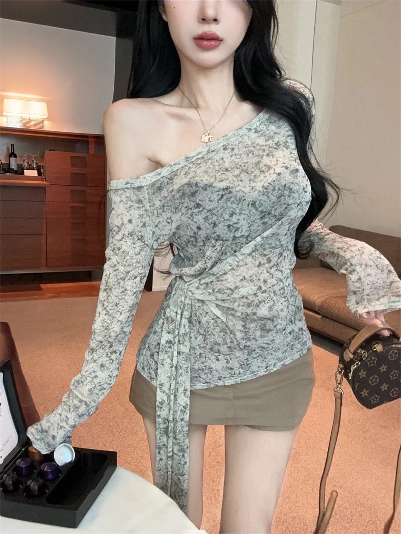 Famous babe top CTO612 image