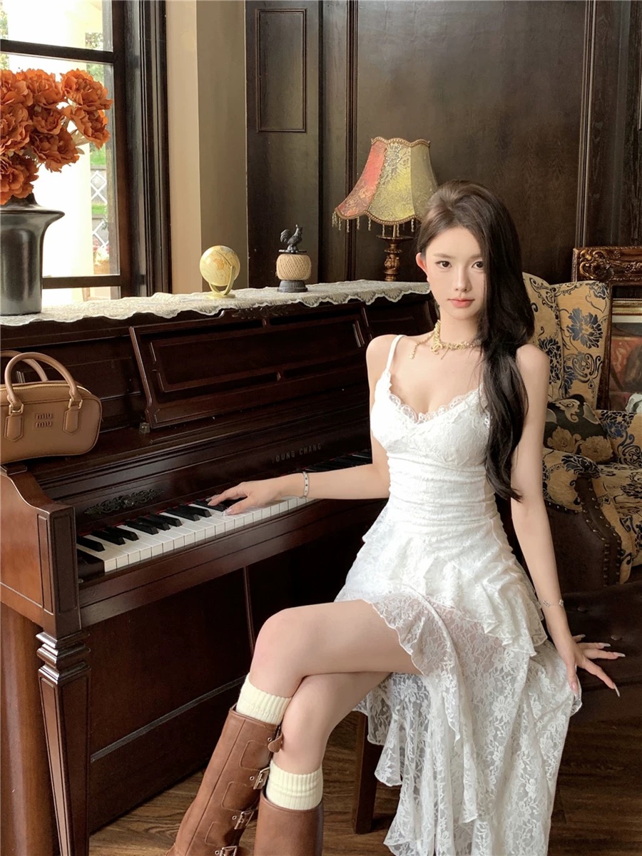 Met last night dress CD1113 image