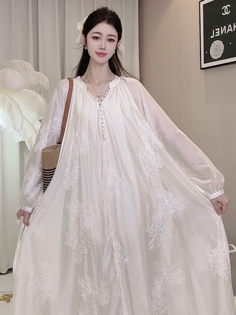 Living for me dress CD1107 image