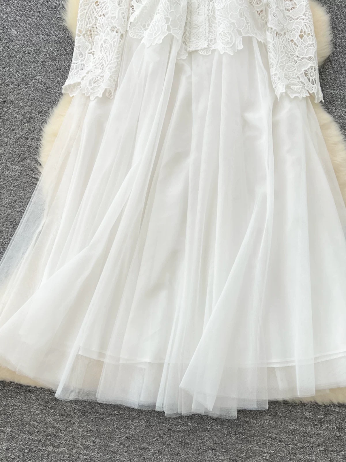 Too hot to handle lace dress FD1154 image