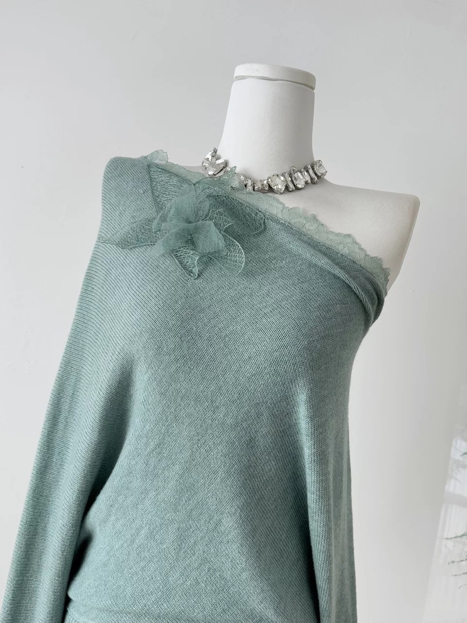 Never too early top KTO251 images