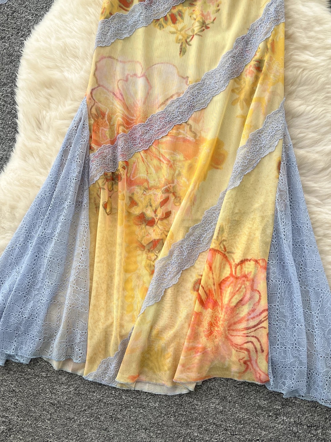 Arriving late colorful dress CD473 image