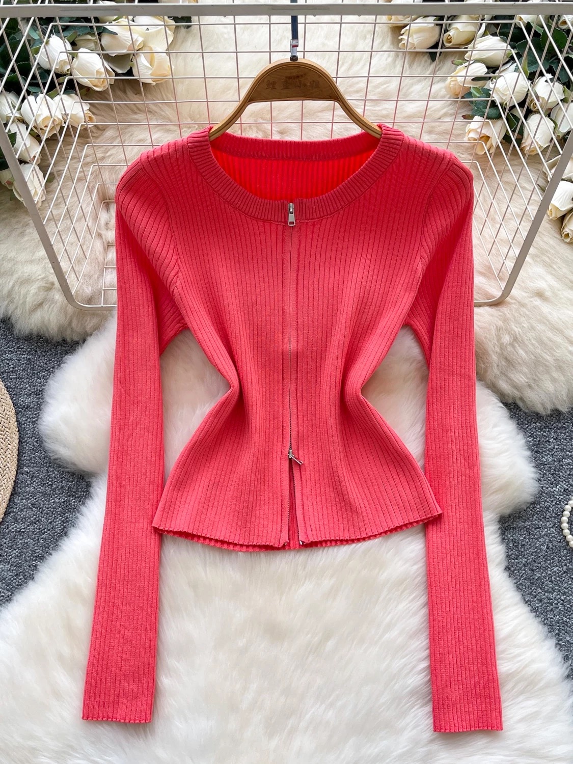 Deep in love top KTO257 images