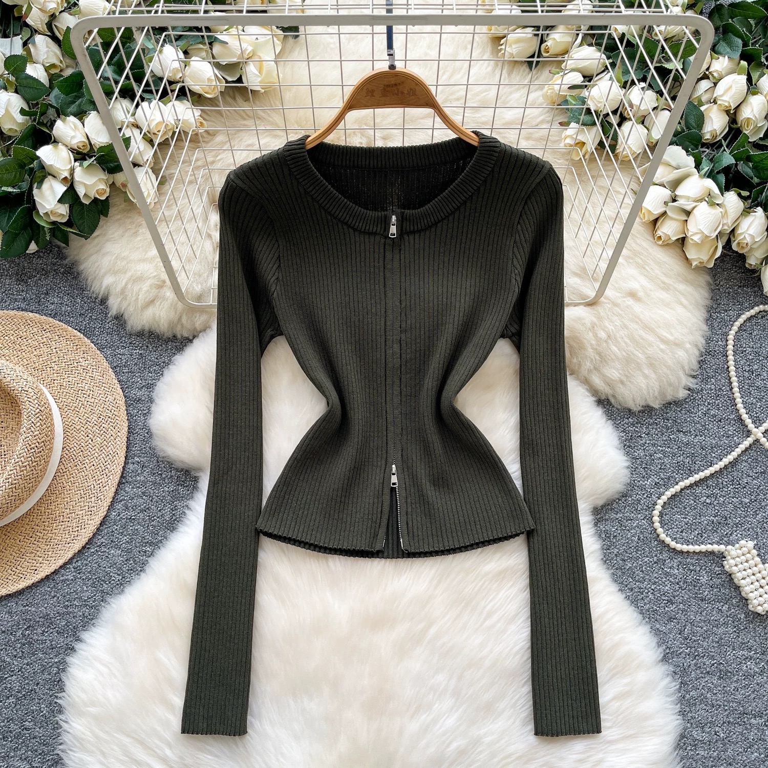 Deep in love top KTO257 images