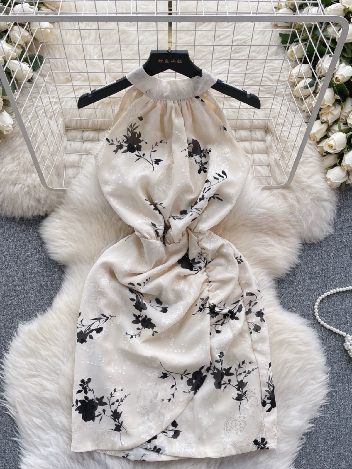 Turn the temperature dress CBC749 image