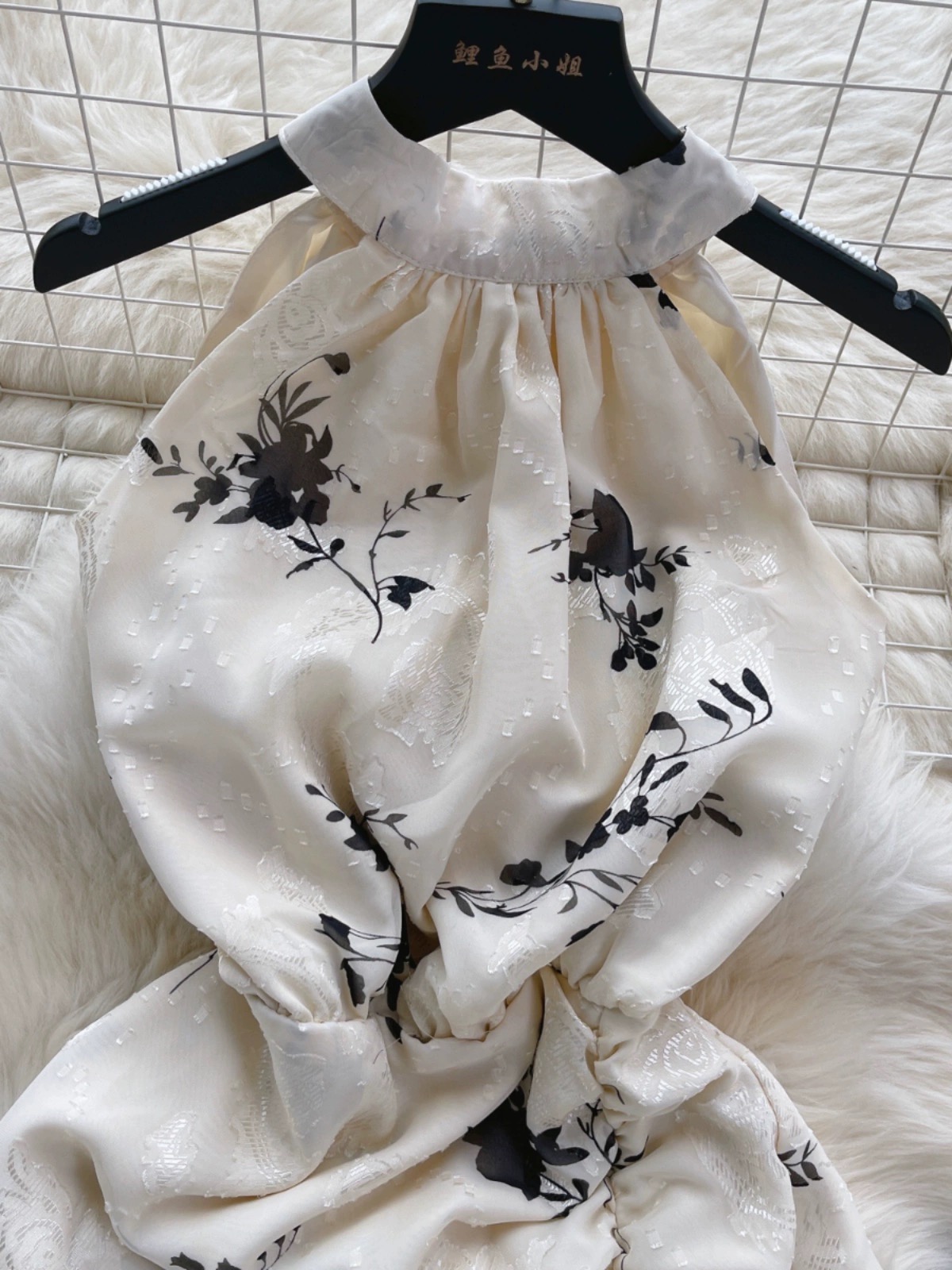 Turn the temperature dress CBC749 image