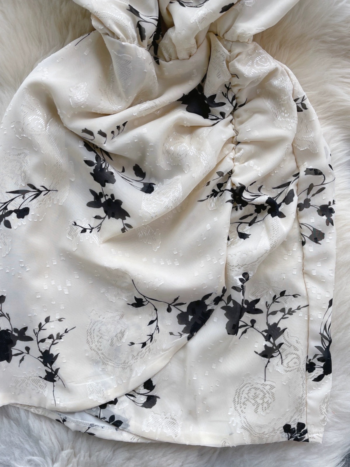 Turn the temperature dress CBC749 image