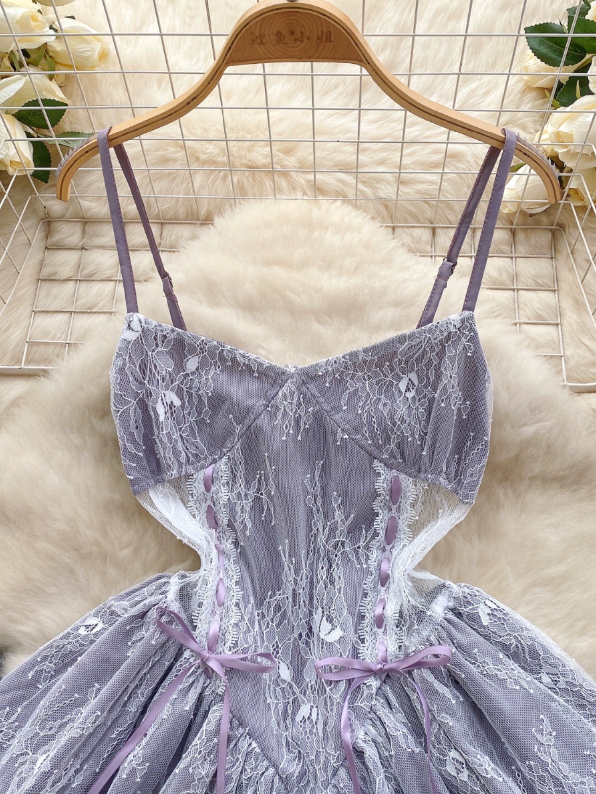 She got her own money dress CD1261 image