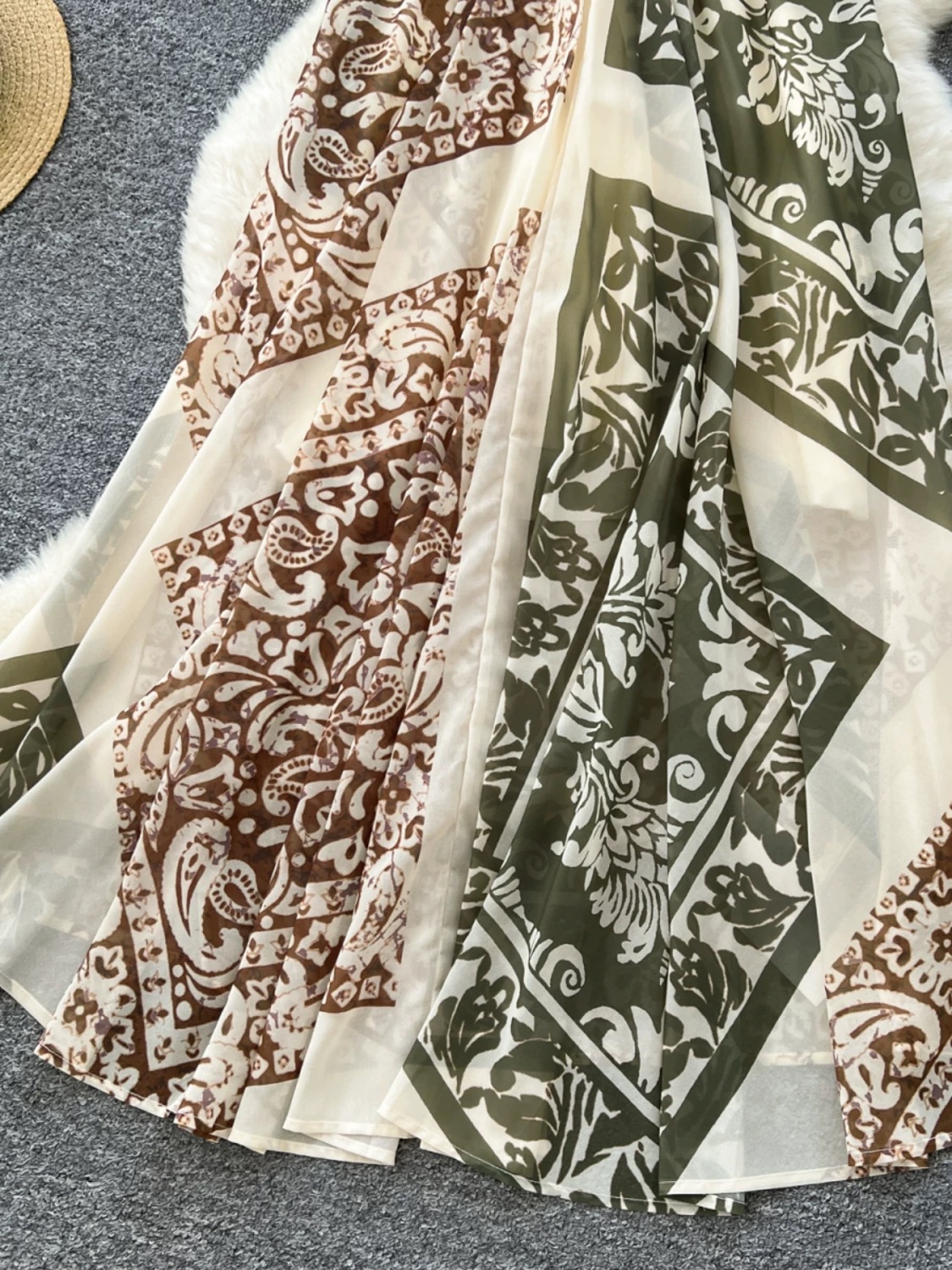 On the edge vacay dress CD479 image