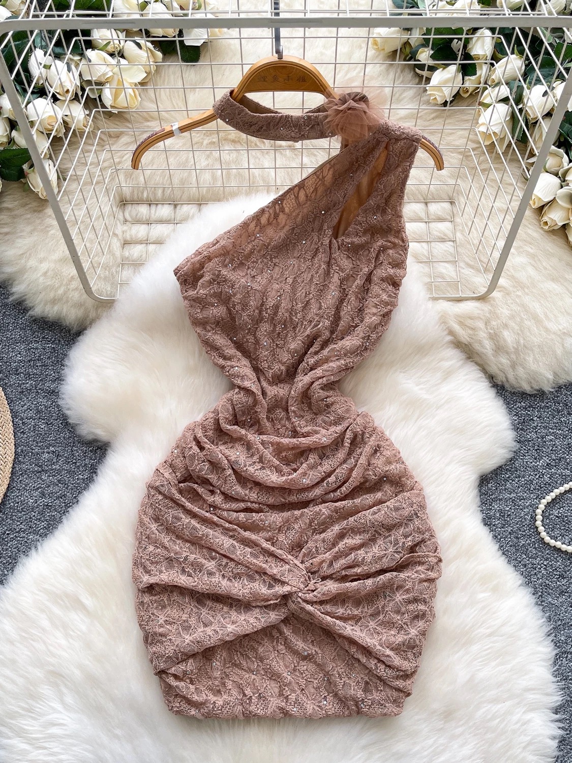 Heart of thorns dress CBC1400 image