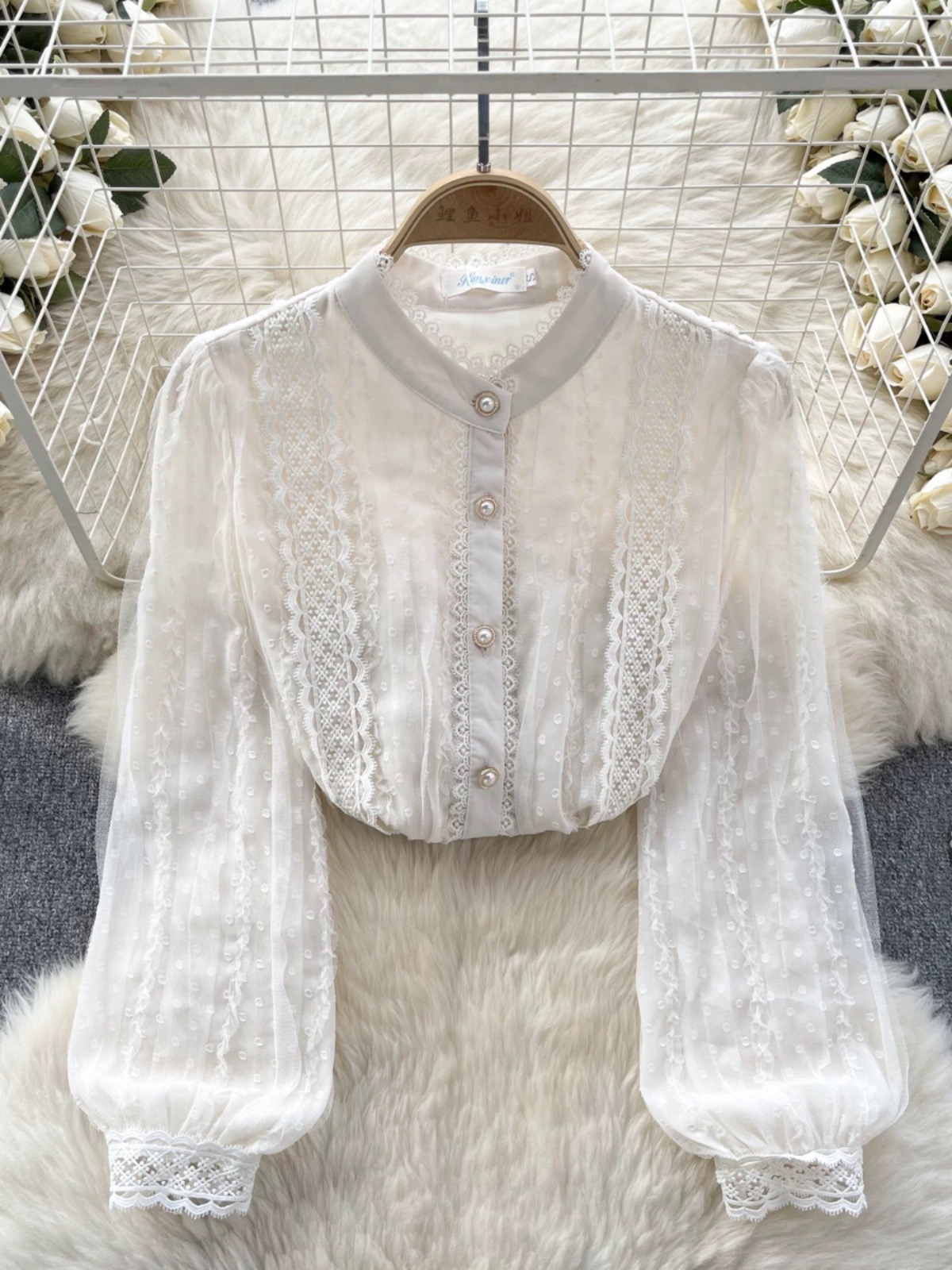 Show business blouse BE371