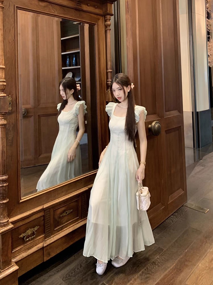 Listen to me dress FD892 image