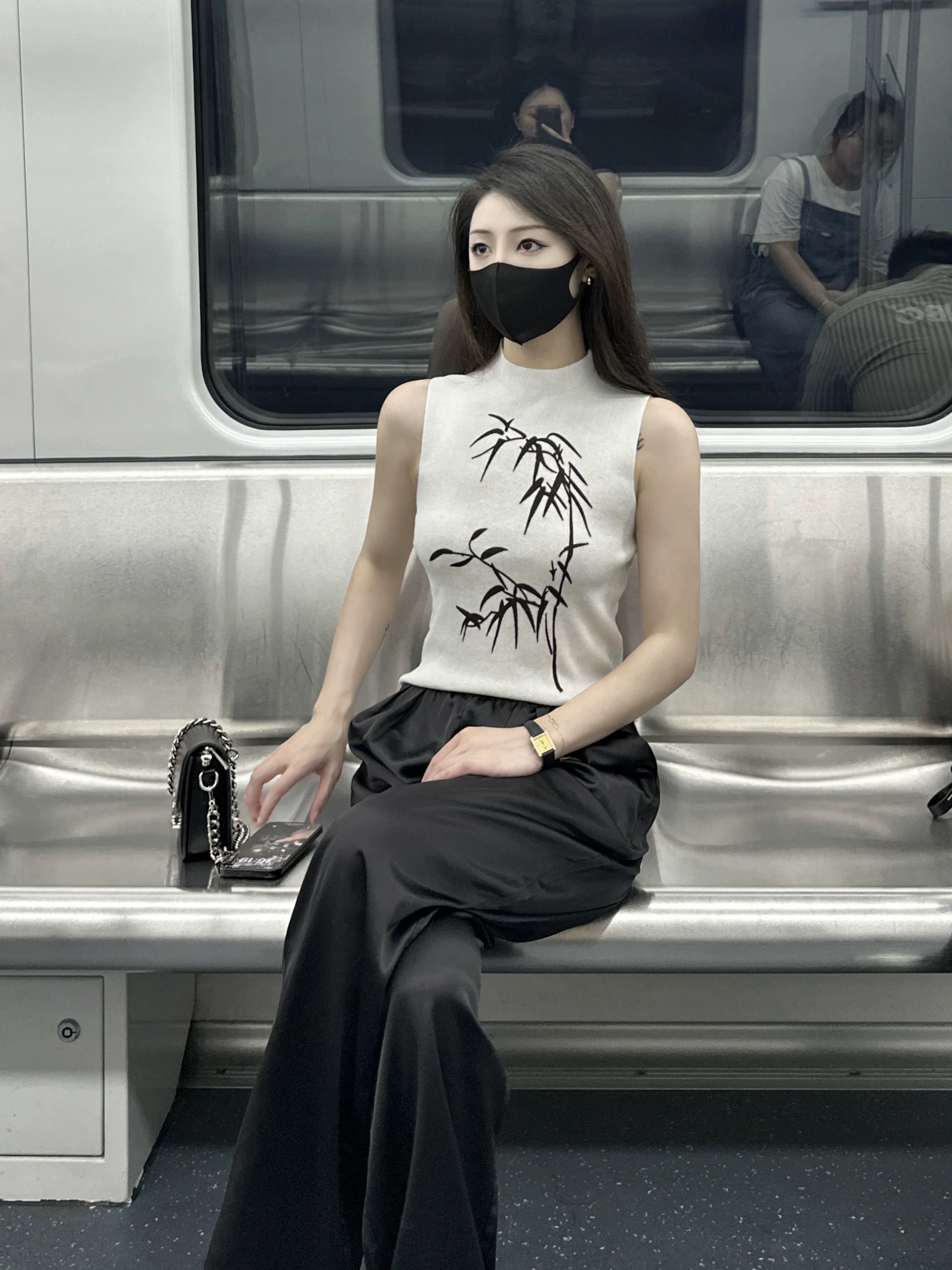 The bright side top KTO232 image