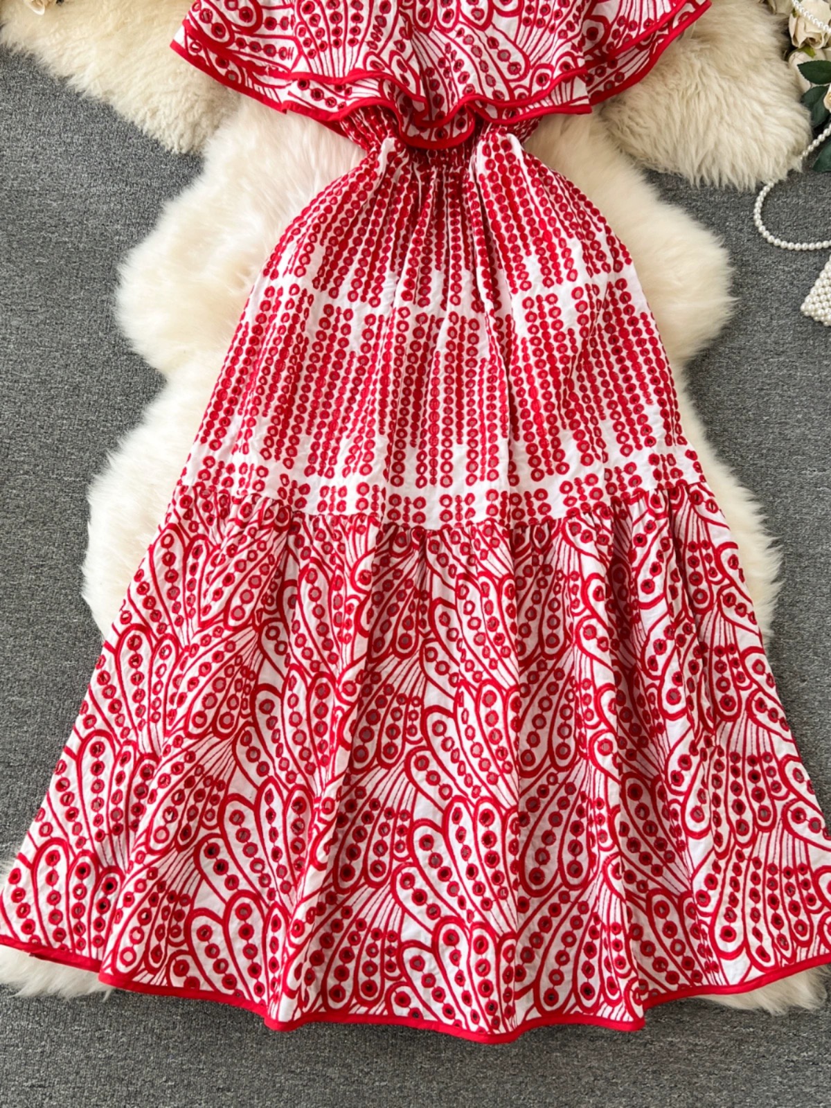 Bombshell lace dress CD1025 image