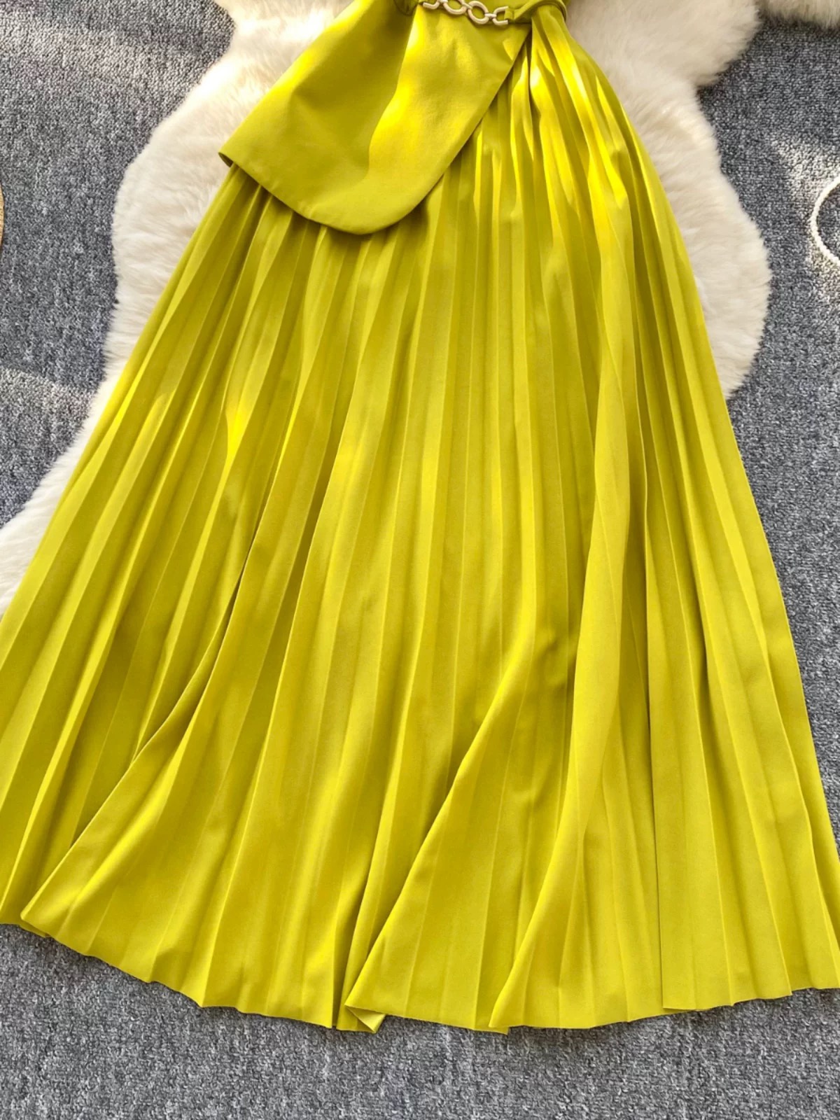 Moves to make dress EVD216 image