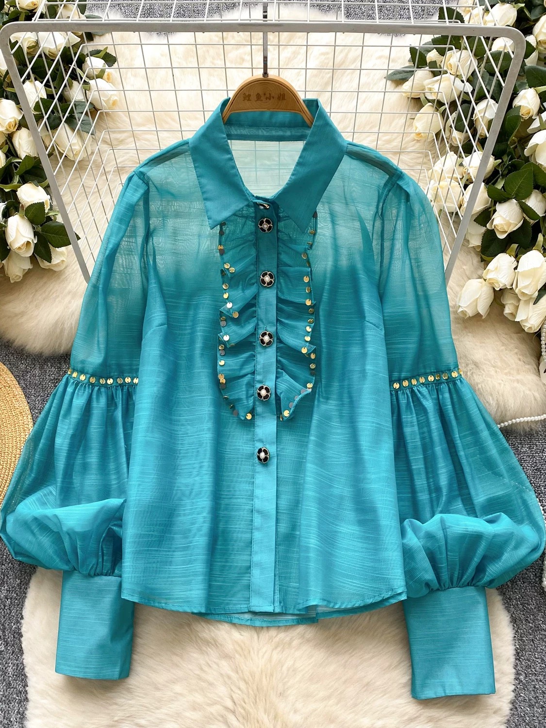 Crushing hearts Korean blouse BE377