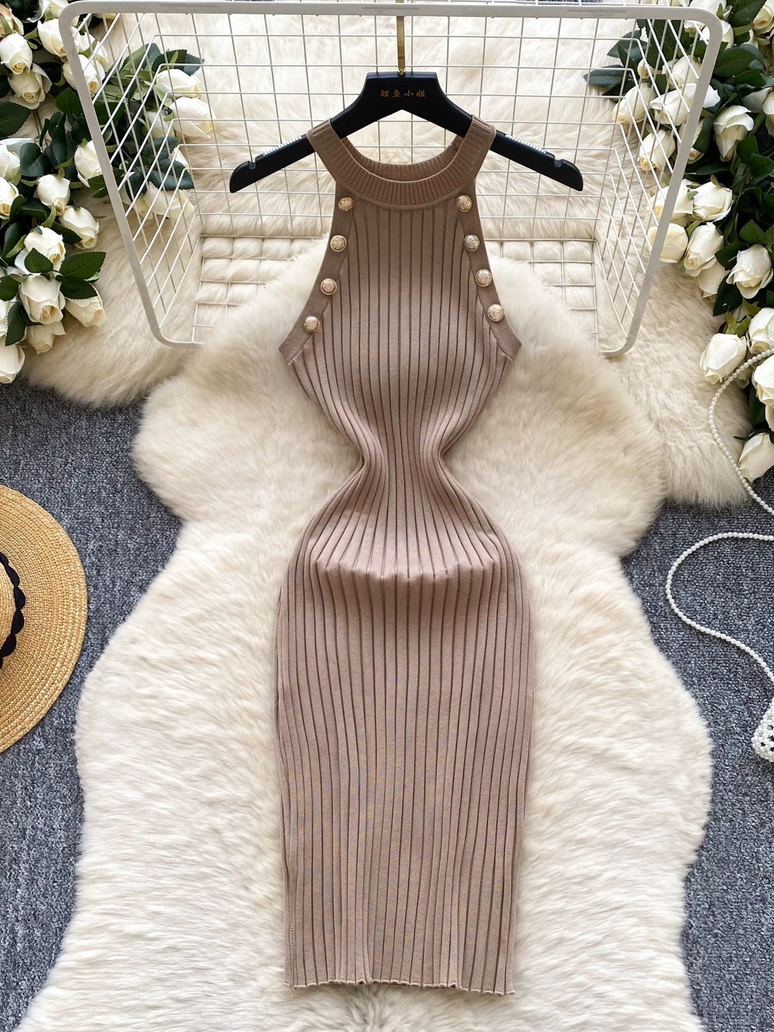 Pushing through knitted dress KBC262