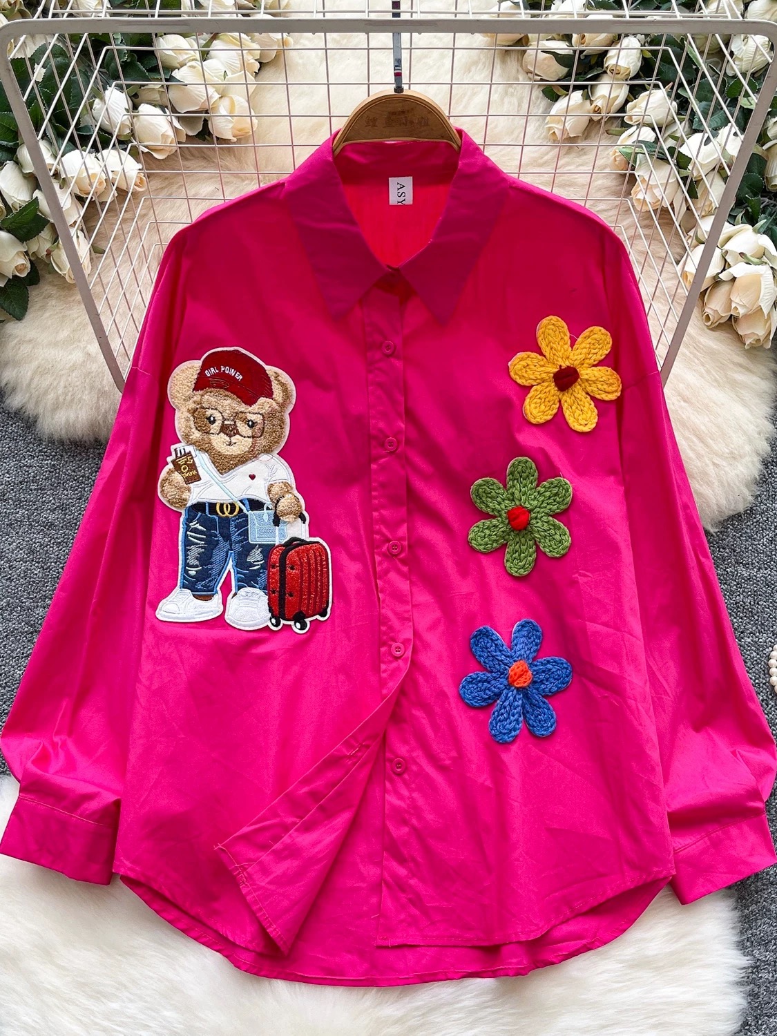 Heart holder embroidery shirt SH177 image